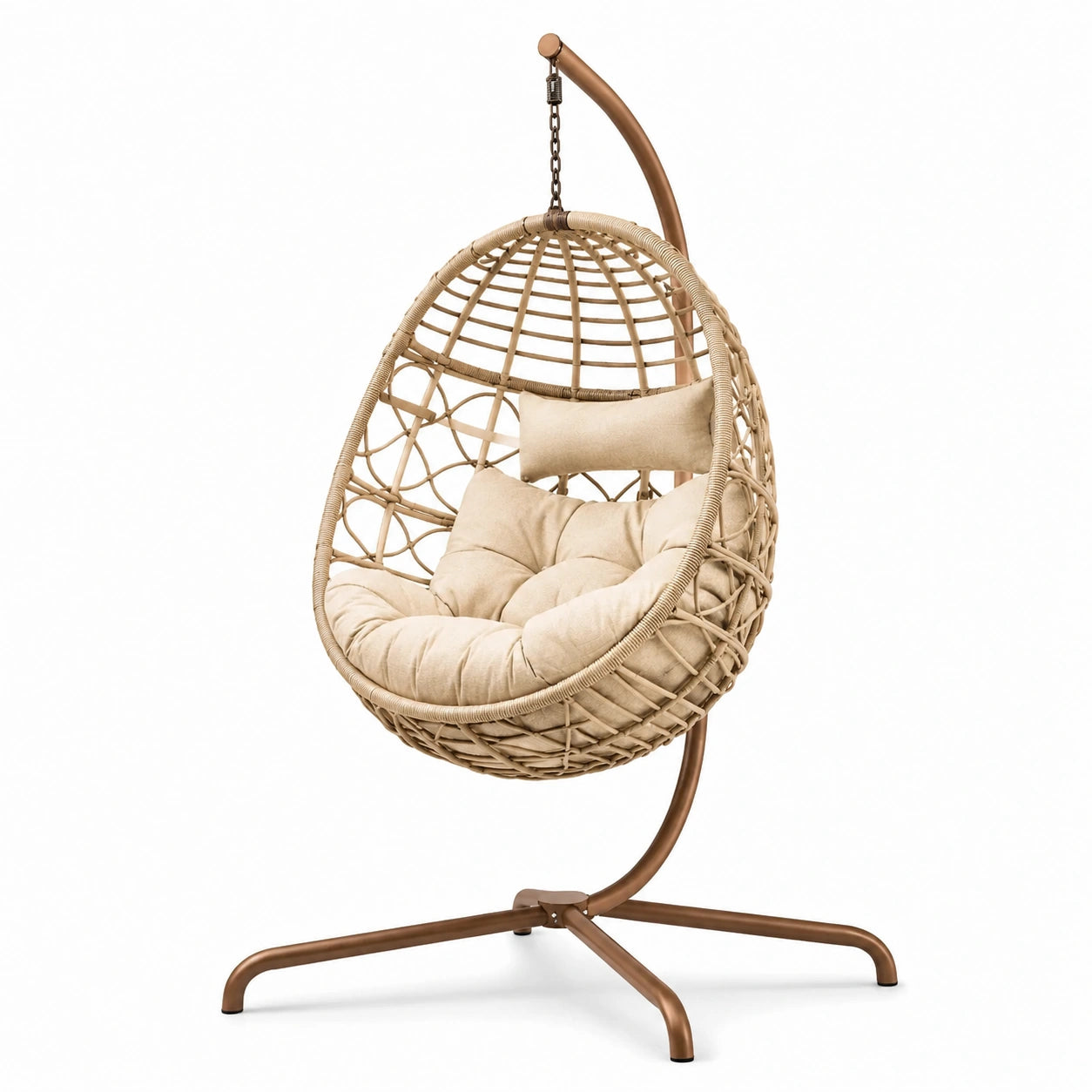 Poltrona sospesa in rattan con struttura in acciaio e cuscini beige