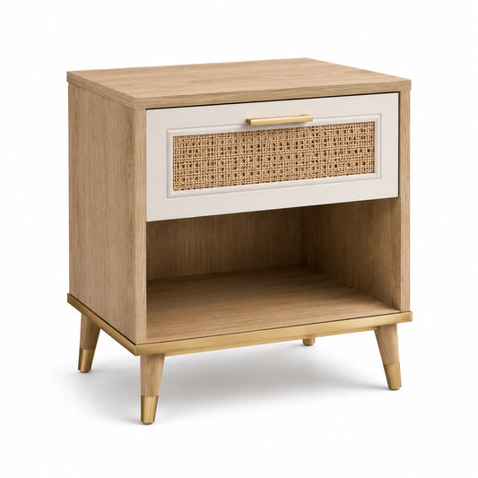 Comodino in legno MDF chiaro con cassetto in rattan e dettagli dorati